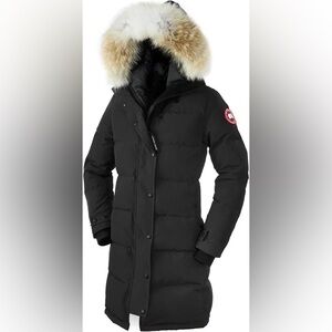 Canada Goose Women’s Shelburne Parka with Detachable Fur Trim in Black, size M